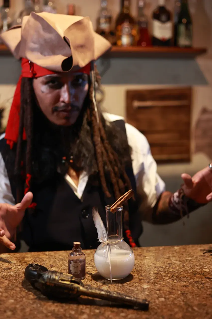 Pirata da Spell apresentando uma experiência gastronômica